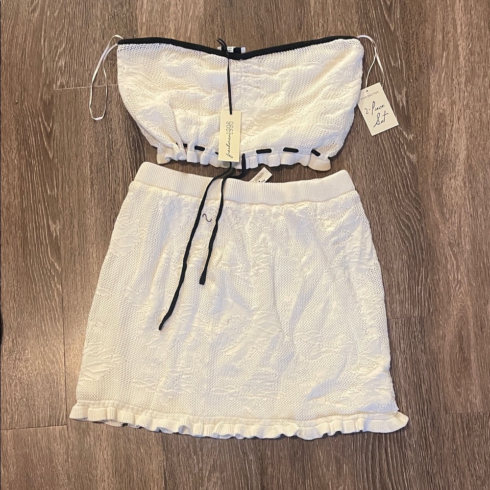 Freshman 1996 Black and White Knit two piece set